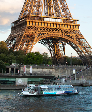 Batobus, Hop-on Hop-off an der Seine